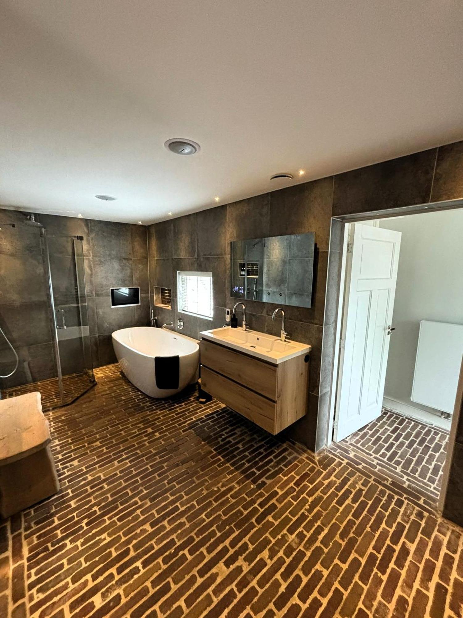 Voorsterstaete Former Barn, Including Jacuzzi Voorst Gem Voorst ภายนอก รูปภาพ